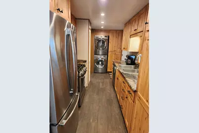 5071 S Escondido St E, Salt Lake City, UT 84117 - Photo 3