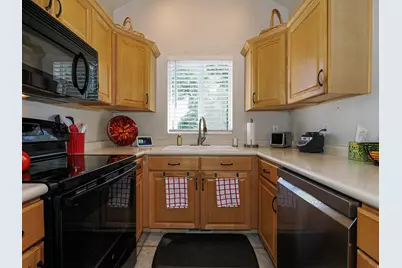 1966 E Mill Corner Cir S #11, Millcreek, UT 84106 - Photo 11