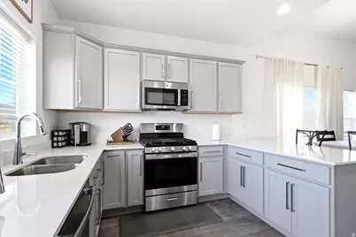 1788 E Duckwater Peak, Eagle Mountain, UT 84005 - Photo 11