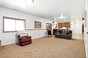 5945 S 1050 E, South Ogden, UT 84405 - Photo 25