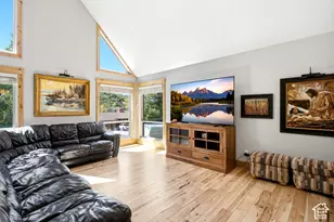 2762 E 6425 S, Uintah, UT 84403 - Photo 3