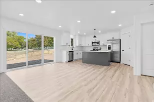 1048 N 580 E, Nephi, UT 84648 - Photo 11