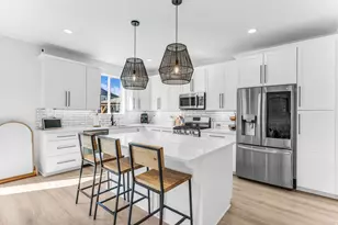 1059 W Valor Ct, Bluffdale, UT 84065 - Photo 9