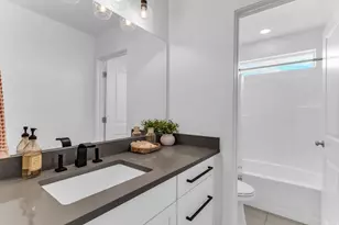 1059 W Valor Ct, Bluffdale, UT 84065 - Photo 27