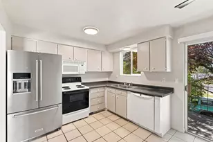 111 W 400 S, Kaysville, UT 84037 - Photo 5