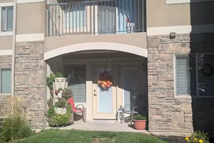 917 S Main St, Layton, UT 84041 - Photo 1