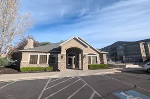 917 S Main St, Layton, UT 84041 - Photo 11
