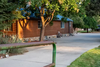 1880 E 11400 St S, Sandy, UT 84092 - Photo 11