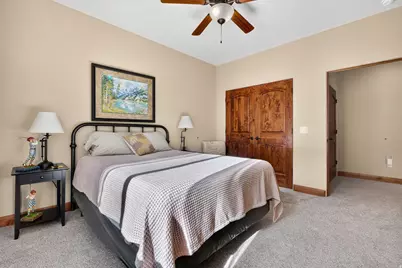 1007 N Sunset Dr W, Washington, UT 84780 - Photo 33