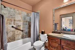 1007 N Sunset Dr W, Washington, UT 84780 - Photo 31