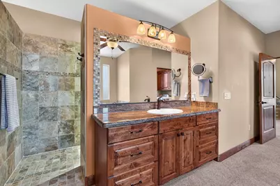 1007 N Sunset Dr W, Washington, UT 84780 - Photo 19