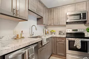 425 S 1000 E, Salt Lake City, UT 84102 - Photo 5