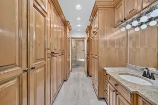 885 E Three Fountains Dr, Salt Lake City, UT 84107 - Photo 29