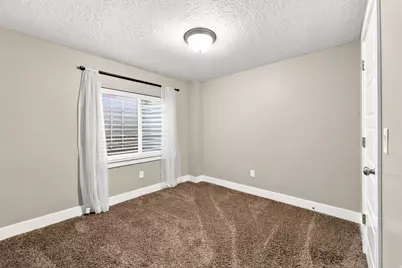 2327 S Long Dr, Saratoga Springs, UT 84045 - Photo 23
