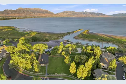 2327 S Long Dr, Saratoga Springs, UT 84045 - Photo 39