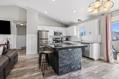 1689 W Cadbury Ln S, Springville, UT 84663 - Photo 13