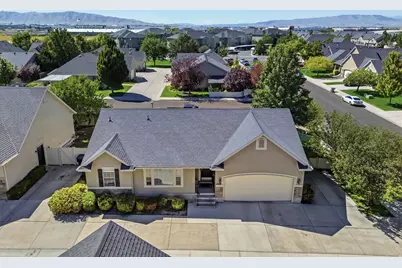 1689 W Cadbury Ln S, Springville, UT 84663 - Photo 33