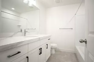 528 W 1875 N, Harrisville, UT 84404 - Photo 15