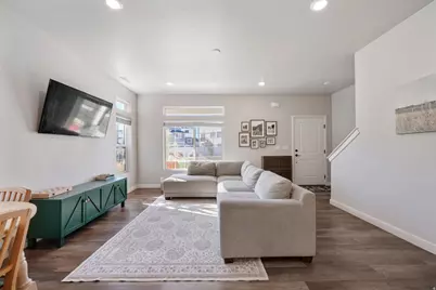 163 E Hamilton Row, Saratoga Springs, UT 84045 - Photo 3