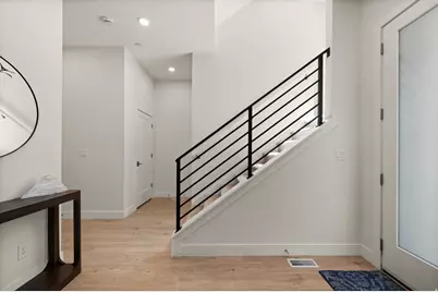 4934 S Beverly Ct E, Holladay, UT 84117 - Photo 5