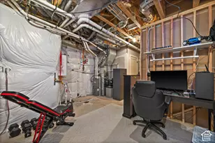 4934 S Beverly Ct E, Holladay, UT 84117 - Photo 23