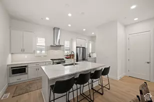 4934 S Beverly Ct E, Holladay, UT 84117 - Photo 11