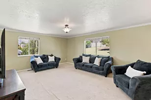 718 N Murdock Dr E, Pleasant Grove, UT 84062 - Photo 3