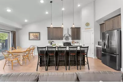 72 W Parkside Loop S, Elk Ridge, UT 84651 - Photo 7