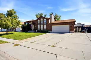4858 S 3750 W, Roy, UT 84067 - Photo 3