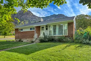 704 Robins Ave, Ogden, UT 84404 - Photo 1