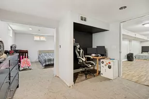 704 Robins Ave, Ogden, UT 84404 - Photo 17