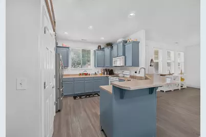 873 W Halstead Dr, North Salt Lake, UT 84054 - Photo 9