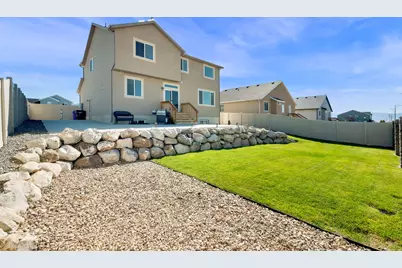 365 E 1970 N, Tooele, UT 84074 - Photo 9
