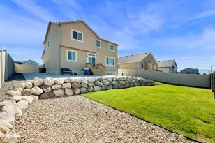 365 E 1970 N, Tooele, UT 84074 - Photo 9