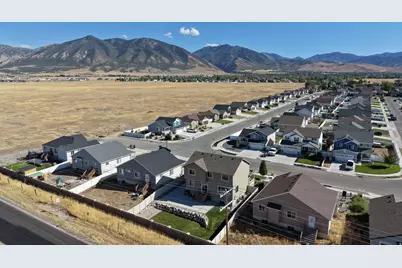 365 E 1970 N, Tooele, UT 84074 - Photo 37