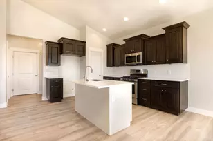 1669 S Sageberry Dr, Santaquin, UT 84655 - Photo 9