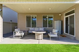 879 W Hexham Dr N, North Salt Lake, UT 84054 - Photo 47