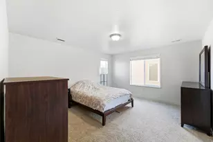 879 W Hexham Dr N, North Salt Lake, UT 84054 - Photo 29