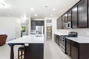 879 W Hexham Dr N, North Salt Lake, UT 84054 - Photo 17