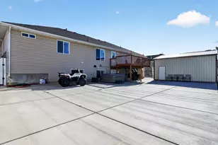 1434 W 1100 N, Farr West, UT 84404 - Photo 33