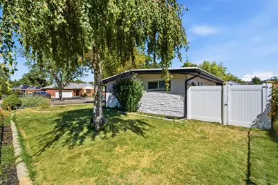 1093 W Macfarland Dr N, Salt Lake City, UT 84116 - Photo 47