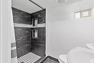372 E 400 N, Springville, UT 84663 - Photo 21