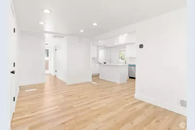 372 E 400 N, Springville, UT 84663 - Photo 7