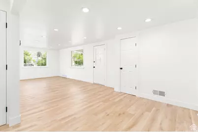 372 E 400 N, Springville, UT 84663 - Photo 5