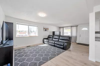 4343 S 1145 W #50-D, Taylorsville, UT 84123 - Photo 3