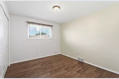 2524 E Camelback Rd, Cottonwood Heights, UT 84121 - Photo 23