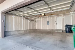 33 E 8330 S, Sandy, UT 84070 - Photo 3