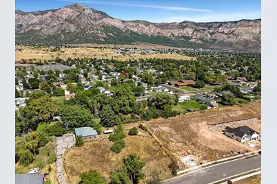 304 W 3275 N #46, Pleasant View, UT 84414 - Photo 3