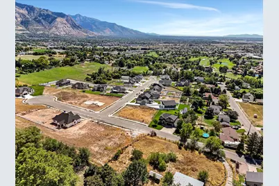 304 W 3275 N #46, Pleasant View, UT 84414 - Photo 7