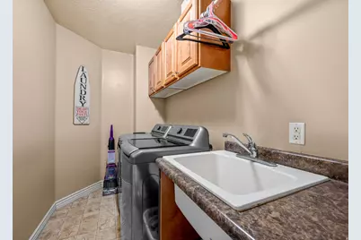 843 W 2400 N, West Bountiful, UT 84087 - Photo 25